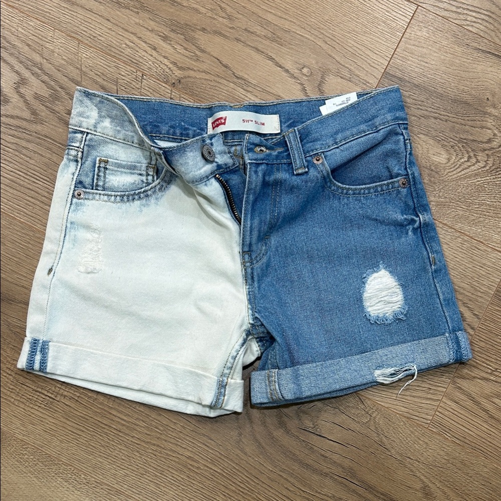 Levi's Women's Blue and White Denim Shorts